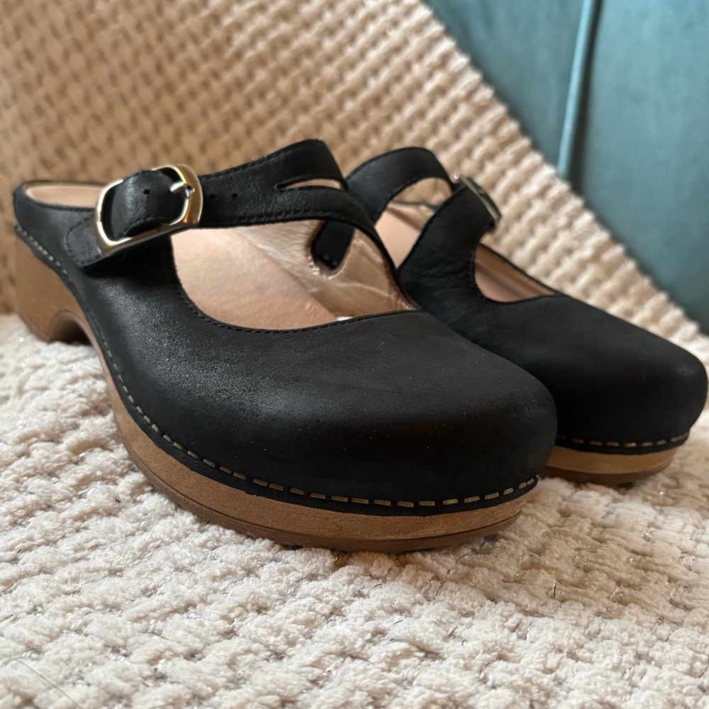 Dansko Britney black nubuck leather mules size 37 (US 6.5-7)